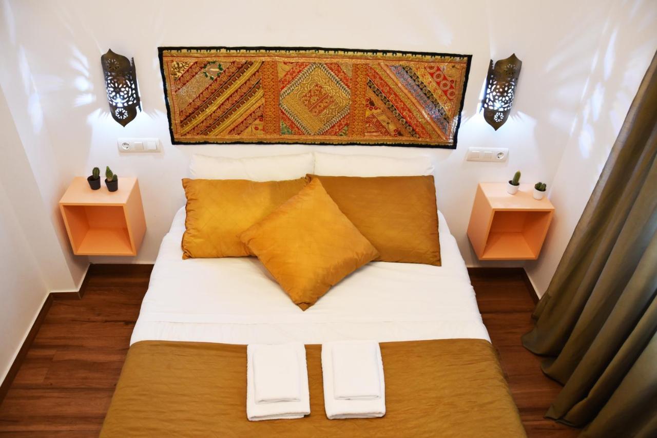 Puerta Real Apartamentos Севілья Екстер'єр фото